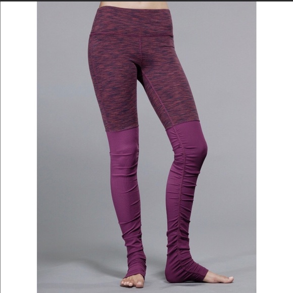 ALO Yoga Pants - ALO Yoga Goddess Leggings